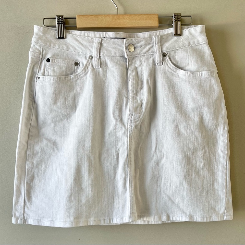 Calvin Klein White Denim Mini Skirt-S/M- Western Rodeo Calgary Stampede